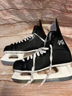 CCM men’s hockey ice skates-Size 11